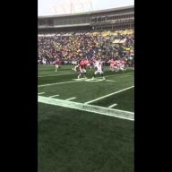 NUŽDA NA UTAKMICI: Igrač američkog fudbala se usrao u gaće (VIDEO)