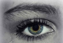 Majko, zašto plačeš?