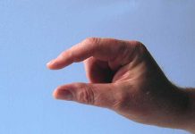 Proverite da li mu je mali, bez pipanja!