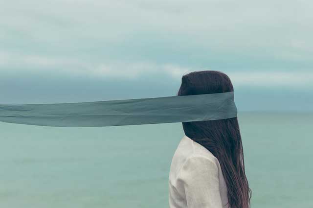 KAD LJUBAV SMORI I UMORI: Evo zašto su žene u vezama depresivne