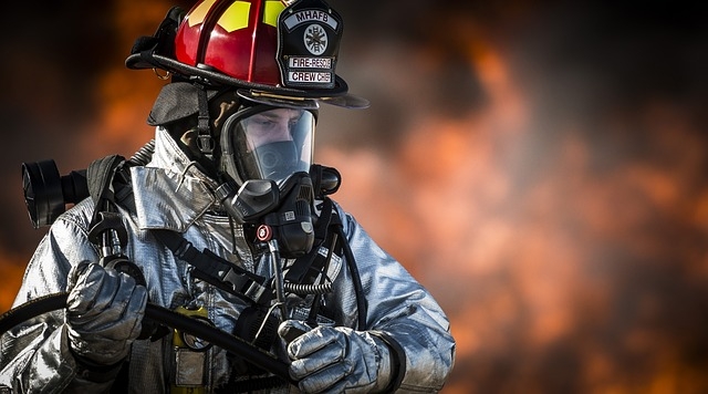 firefighter-752540_640