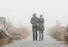 DA LI ZNAŠ DA TE NE VOLI? 15 znakova da ti veza ide PRAVO U PROPAST!