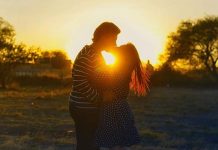 REČI A NE SRCA I STIKERI: 5 zaboravljenih načina da kažeš VOLIM TE Znaćeš da te voli čak i ako ti to ne kaže: Ovi mali gestovi odaju zaljubljenog muškarca