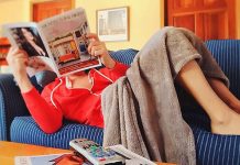 KAUČ ZNA SVE O VAMA: Način na koji sedite kad vas niko ne gleda otkriva vašu ličnost KAUČ ZNA SVE O VAMA: Način na koji sedite kad vas niko ne gleda otkriva vašu ličnost