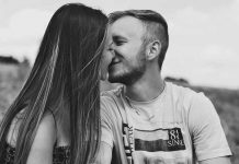 Način na koji se muškarac ljubi otkriva da li je zaljubljen u vas