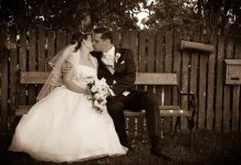 KAKO SU SE NEKADA ŽENILI I UDAVALI: Svadba dece je bila najsrećniji dan u životu roditelja KAKO SU SE NEKADA ŽENILI I UDAVALI: Svadba dece je bila najsrećniji dan u životu roditelja