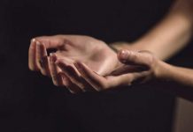 PRITISAK NA PRST DONOSI OLAKŠANJE: Masiraj ove tačke i dogodiće se nešto neverovatno!