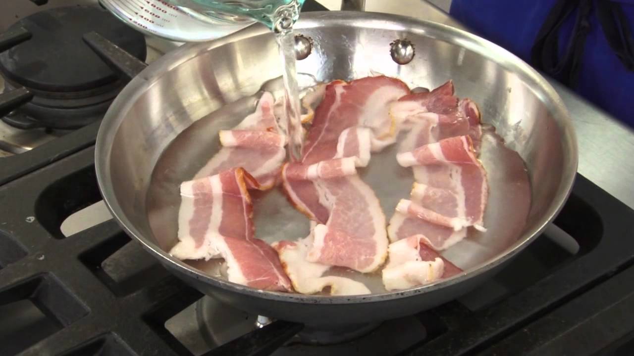 (VIDEO) Celog života ste pogrešno spremali slaninu! Kada jednom probate ovo, nema nazad!