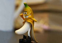 NEMOJ DA TE LAŽE: Evo koliki treba da bude da bi mu XL kondom bio taman