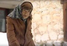 Teška životna priča POSLEDNJE VIRDŽINE iz Crne Gore: Zavetovala se na doživotni celibat, na to da će čuvati majku, sestre i kuću Teška životna priča POSLEDNJE VIRDŽINE iz Crne Gore: Zavetovala se na doživotni celibat, na to da će čuvati majku, sestre i kuću