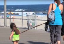 Ova mama ŠETA DETE NA POVOCU: Radije ću ga vezati nego da se izgubi ili pogine! Ova mama ŠETA DECU NA POVOCU: Radije ću ga vezati nego da se izgubi ili pogine!