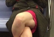 PREKRSTILA JE NOGE I ZAPALILA INTERNET: Ako ovo ne možeš, možda si suviše matora! PREKRSTILA JE NOGE I ZAPALILA INTERNET: Ako ovo ne možeš, možda si suviše matora!