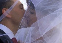 DOK VAS SMRT NE RASTAVI, ALI STVARNO: Ukoliko pratite ovih 8 koraka vaš brak će biti čvršći od svake stene