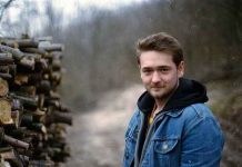 Govor tela odaje zaljubljenog muškarca: Na prvi pogled možeš da provališ da mu se sviđaš Govor tela odaje zaljubljenog muškarca