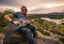 KAD MUŠKARAC POKAZUJE EMOCIJE