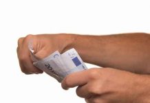 KAKO SU VALUTE DOBILE IMENA? Poreklo dolara, funte, dinara, rublje… KAKO SU VALUTE DOBILE IMENA? Poreklo dolara, funte, dinara, rublje...