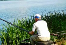 Pecao ribu, pa UPECAO NUDISTU ZA JAJCA: Život piše najluđe lovačke priče