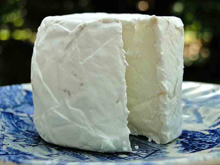 RECEPT ZA SIR: Napravite domaći sir na starinski način