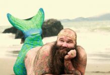 MUŠKARCI U ŽENSKIM SEKSI POZAMA: Oni su mačo tipovi koji pokazuju svoju mekšu stranu