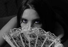 POEN U GOSTIMA SE RAČUNA VIŠE: Zašto te on ne zove kod sebe, već želi da idete kod tebe kući?