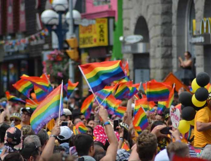 Naučnici potvrdili: Većina homofoba ima homoseksualne sklonosti!