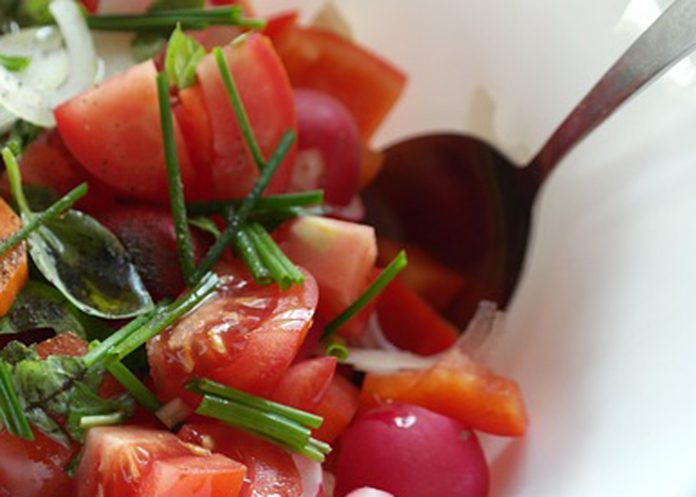Šopska salata, salata, paradajz, paprika, luk, recept, pixabay
