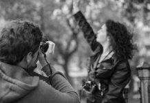 MUŠKARCI, DOBRO ZAPAMTITE: Slikajte svoju ženu što češće, evo zašto!