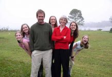 PORODIČNI RUČAK - OBIČAJ U IZUMIRANJU: Nestalo mi je interneta, pa sam proveo vreme sa porodicom - fini neki ljudi...